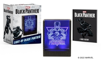 Marvel: Light-Up Black Panther -  Marvel, Robert K Elder