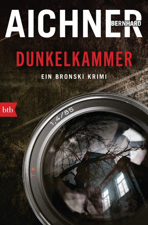 DUNKELKAMMER - Bernhard Aichner