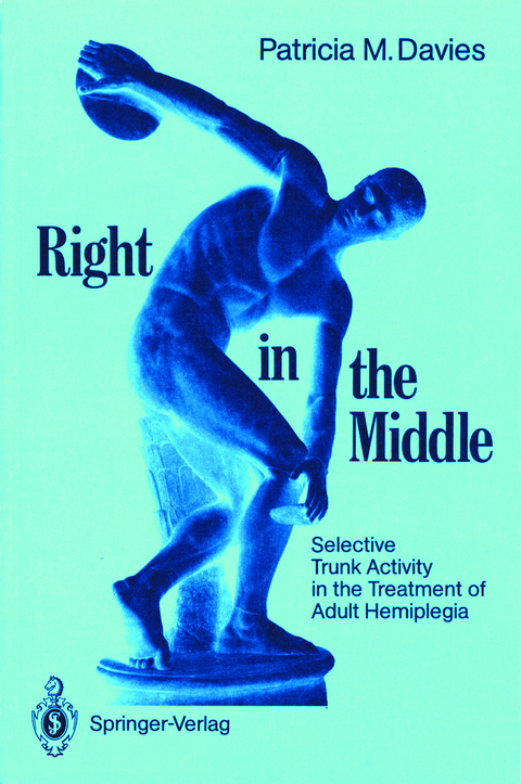 Right in the Middle - Patricia M. Davies
